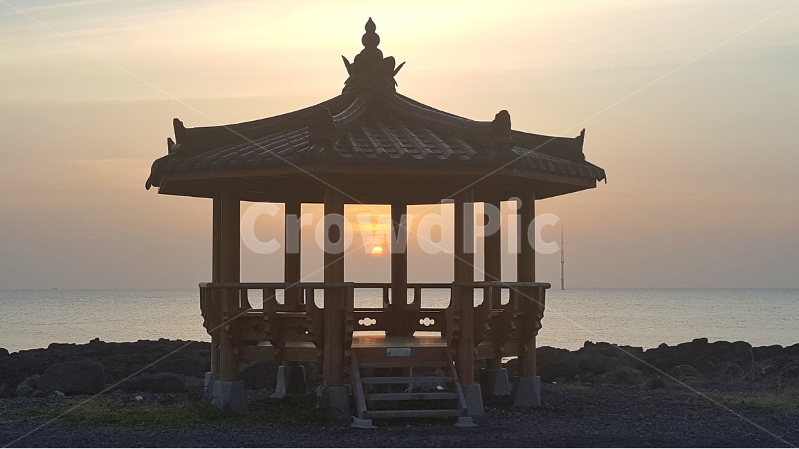 노을,풍경,감성,제주,제주풍경,하늘,구름,자연,바다,파도,한국전통,한국문화,korean traditional,korean culture,건축물,건물외관,exterior,building,structure,architecture,construction
