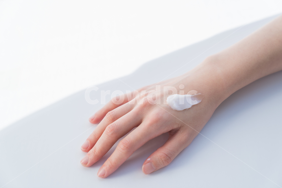 손,손등,팔목,손짓,손목,사람,인물,인간,human,person,신체일부,몸,body,뷰티,미용,beauty treatment,감성,sensible,feeling