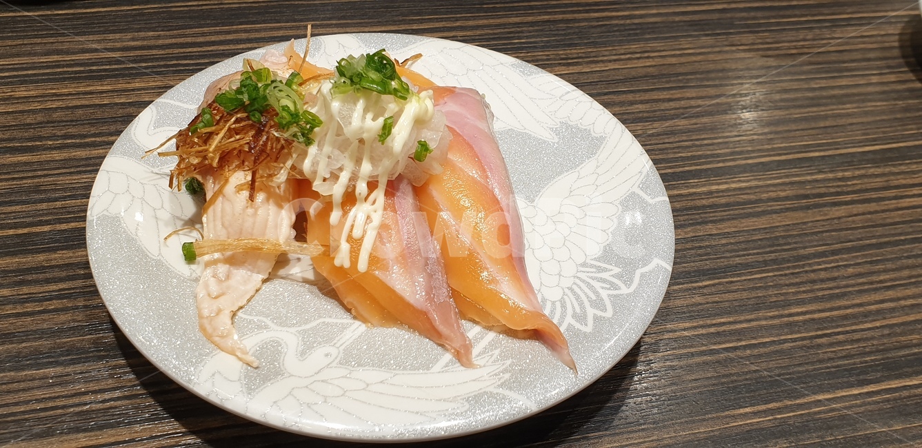 음식,초밥,스시,연어,생연어,점심,연어초밥,meal,sushi,요리,food,dish,식사,음식,식재료,요리,food,cook,meal,dishes,food reserves,일식,일본음식,일본요리,Japanese food,Japanese dishes,Japanese meal,Japanese cook