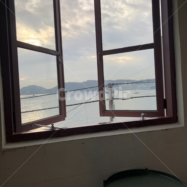 창문,창문풍경,힐링,풍경,바다풍경,바다창문,창문너머바다,감성사진
