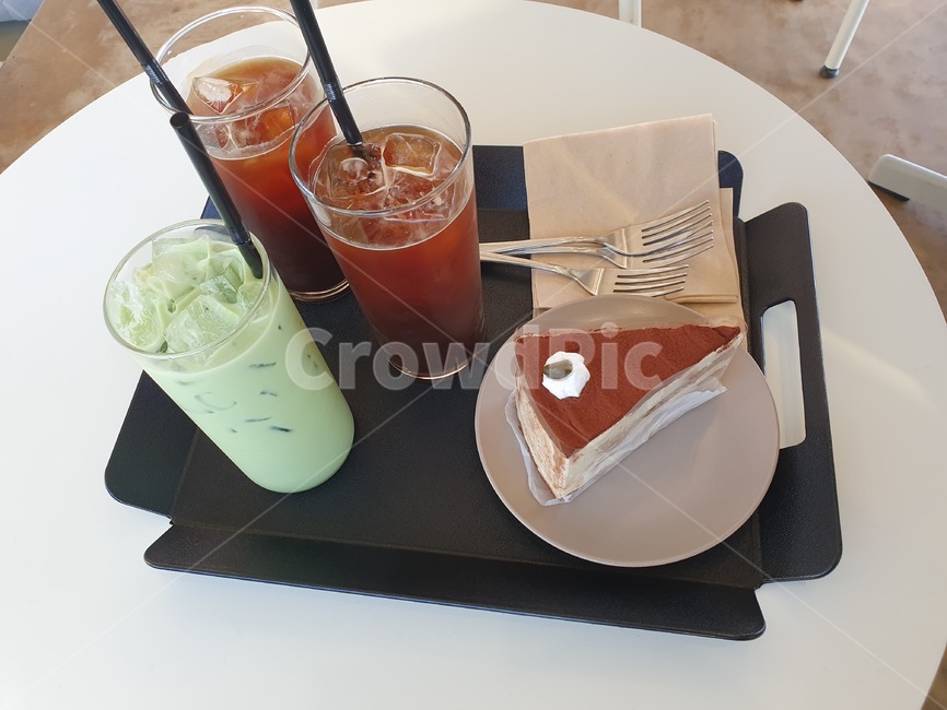 커피,말차라떼,케잌,케이크,카페,켜피잔,여유,휴식,힐링