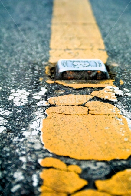 중앙선,도로,노란선,교통,노란색차선,균열,갈라짐,교통,교통수단,traffic,transportation