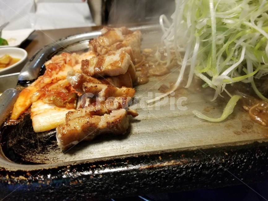 삼겹살,고기,김치,불판,음식,food,저녁,음식,식재료,요리,food,cook,meal,dishes,food reserves,육류,고기,meat,한식,한국음식,한국요리,korean food,korean dishes,korean meal,korean cook