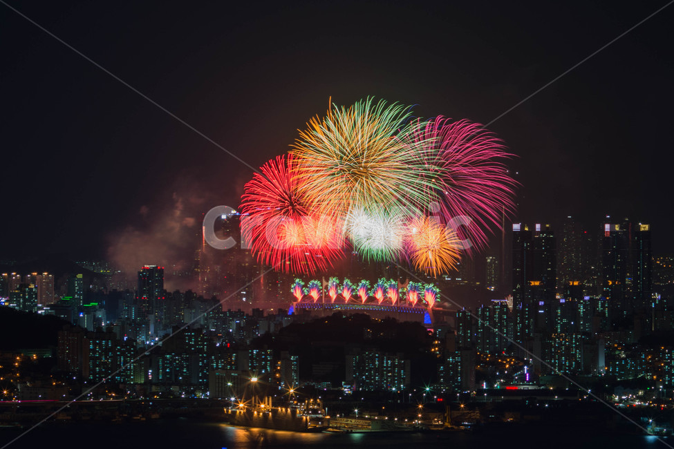 부산불꽃축제,풍경,불꽃,자연,축제,야경,부산,야경,밤,풍경,nightscape,night,landscape,도시,city,한국도시풍경,한국도시경관,korea cityscape,축제,행사,festival,carnival,event,nature,outdoors,옥외,fireworks