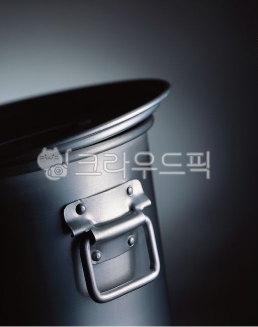 스테인레스,쓰레기통,통,깨끗한,배경,위생,뚜껑,철,원형,둥근,금속