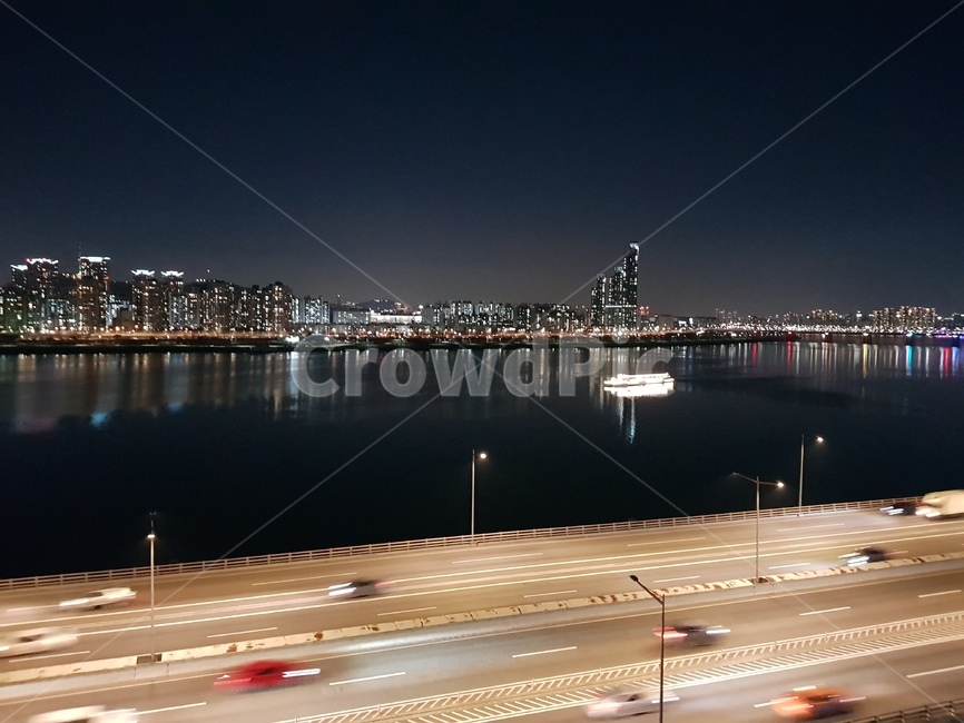 road,도로,water,물,한강,야경,밤,고속도로,freeway,유람선,건물,도시,야경,밤,풍경,nightscape,night,landscape