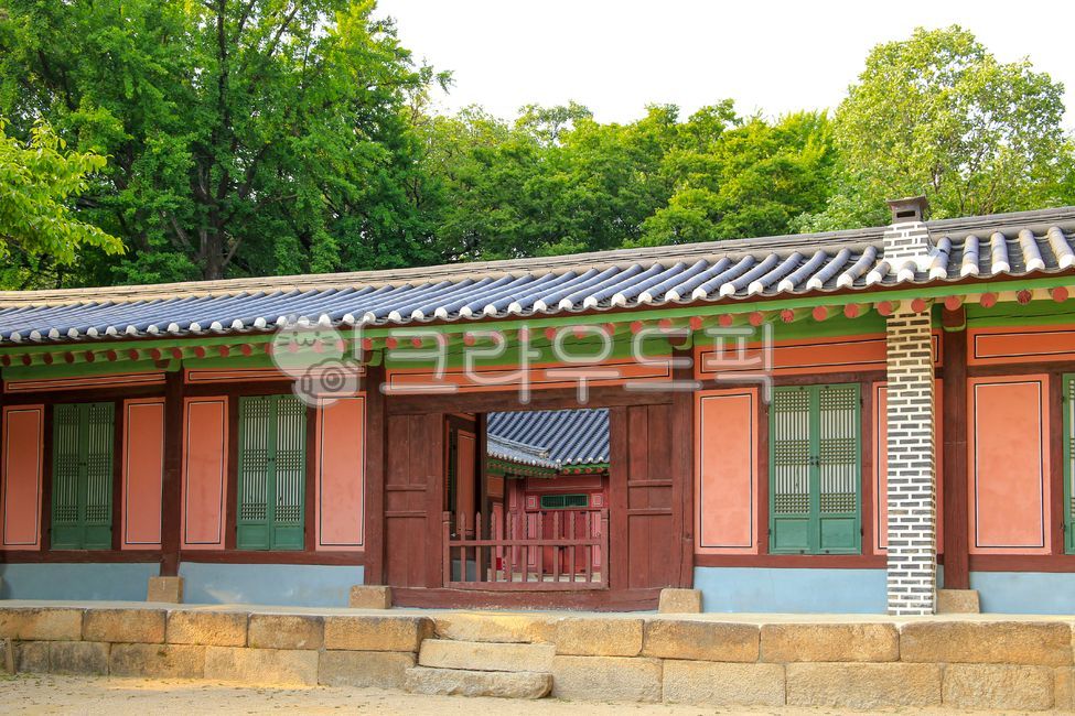 전통,건물,한옥,기와,지붕,계단,현관,옥외,자연,나무,식물,building,porch