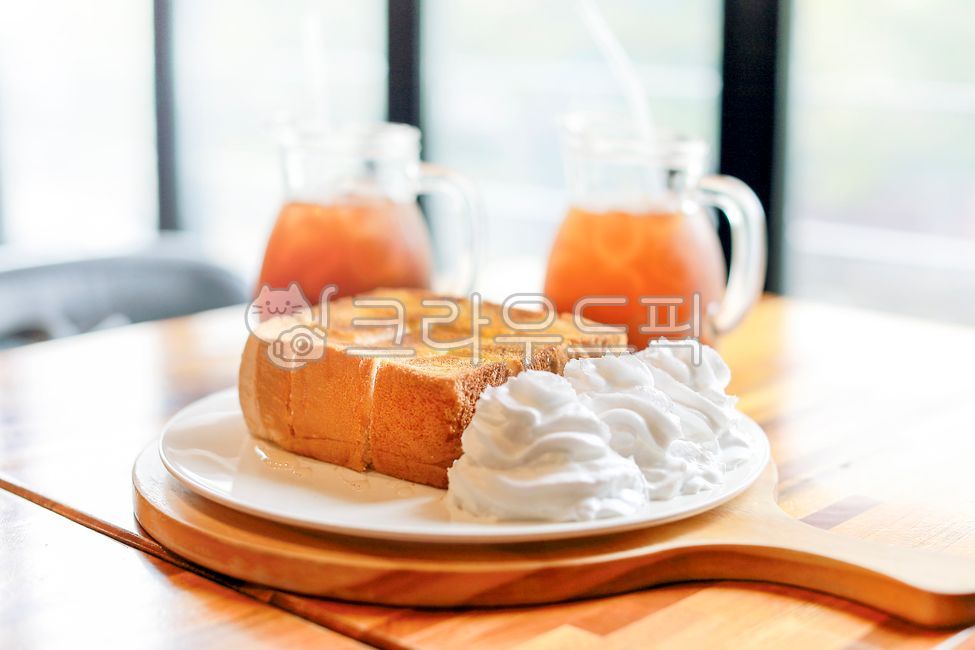 icedamericano,아이스아메리카노,허니브래드,커피,coffee,bread,빵,food,음식,디저트