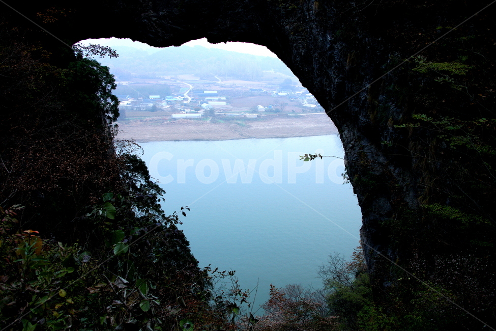 풍경,자연,강,호수,산,자연,풍경,nature,landscape,water,물,shoreline,해안선,outdoors,옥외,ocean,대양,sea,바다,coast,연안,cave,동굴,cove,후미,land,땅