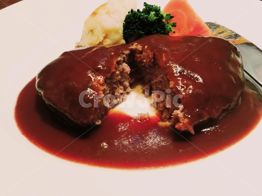 함박스테이크,음식,레스토랑,스테이크,고기,음식,식재료,요리,food,cook,meal,dishes,food reserves,육류,고기,meat,양식,서양음식,서양요리,western food,western dishes,western meal,western cook