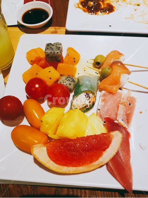 과일,망고,토마토,소시지,자몽