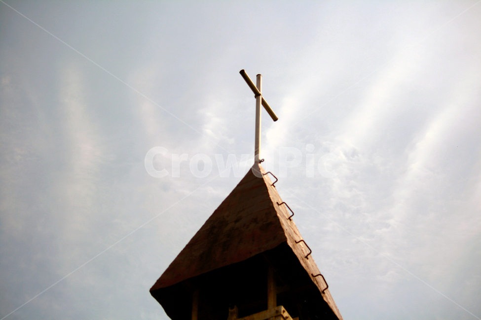 종탑,belltower,탑,tower,건물,building,건축물,architecture,교회,십자가,하늘,기독교,종교,성당,꼭대기,종교,신앙,religion,belief,faith