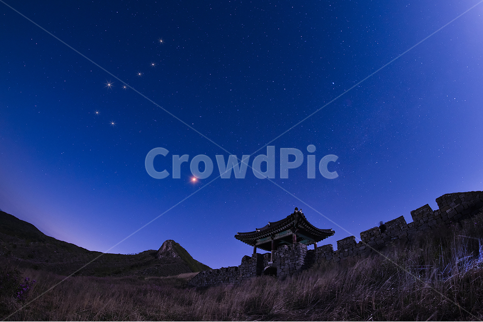 황매산,황매산성,북극성,북두칠성,별,스타,폴라리스,야경사진,밤하늘,polaris,star,자연,풍경,nature,landscape,한국자연풍경,한국자연경관,korea nature landscape,야경,밤,nightscape,night,한국전통,한국문화,korean traditional,korean culture,랜드마크,landmark,tourist attraction,한국랜드마크,한국관광지,한국명소,korea landmark,korea tourist attraction,outdoors,옥외