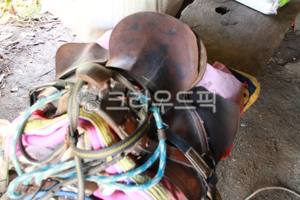 안장,말안장,핸드메이드,가죽,말가죽,필리핀,바기오