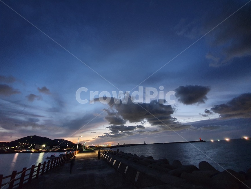 water,물,waterfront,워터프론트,독,방파제,제주,화북방파제,저녁,밤,밤하늘,밤바다,구름,남색,자연,풍경