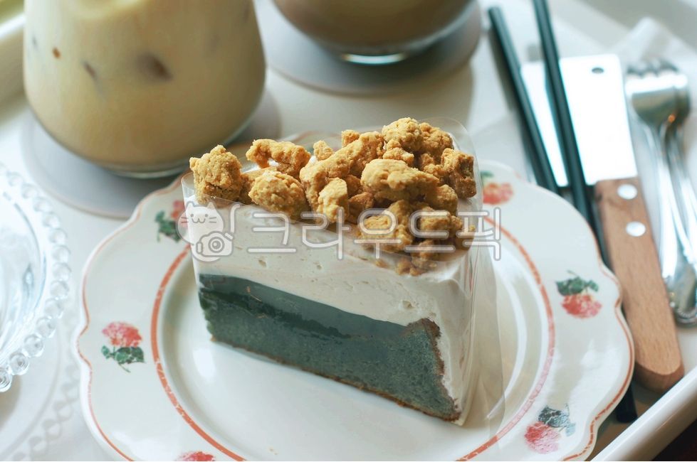 greencake,mugwortcake,cake,creamcake,green cake,mugwort cake,Cream Cake,Mugwort dessert