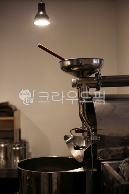 light,roasting,roaster room,coffee roasting,lighting,roaster
