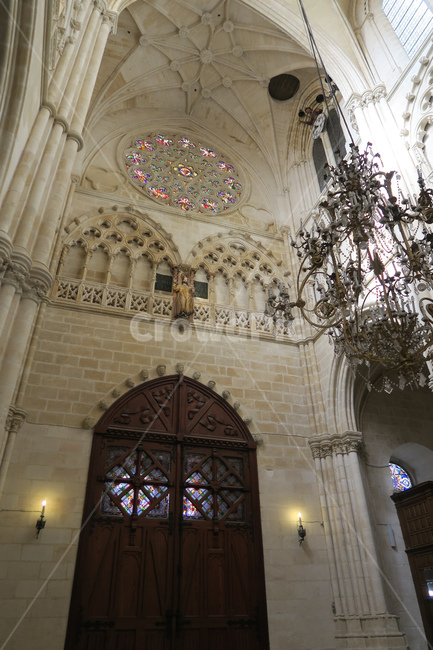 스페인,spain,españa,산티아고순례길,순례길,caminodesantiago,camino,건축물,건축,architecture,arquitectura,대성당,성당,부르고스대성당,부르고스,burgos,교회,장식,decoration,스테인드글라스