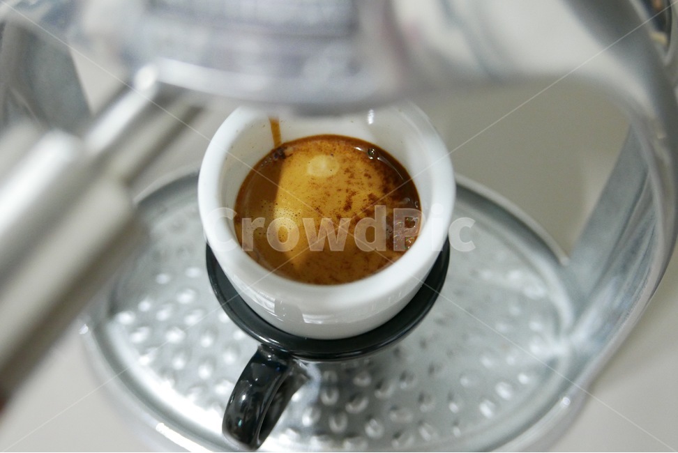 홈카페,커피,원두,espresso,에스프레소,수동머신,수동에스프레소머신,커피,카페,coffee,cafe