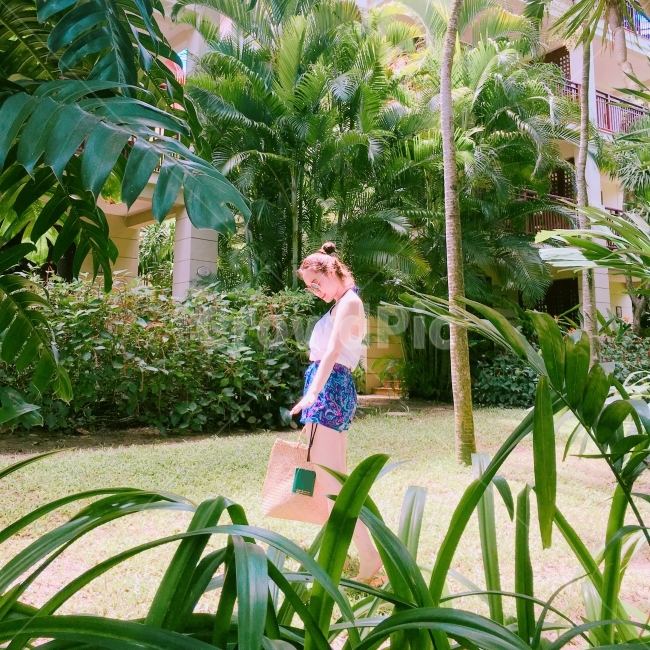 햇살,휴가,여행,리조트,vacation,sunlight,사람,인물,인간,human,person,여성,여자,woman,female,lady,여행,휴가,traveling,vacation,trip,휴식,힐링,rest,relaxation,healing
