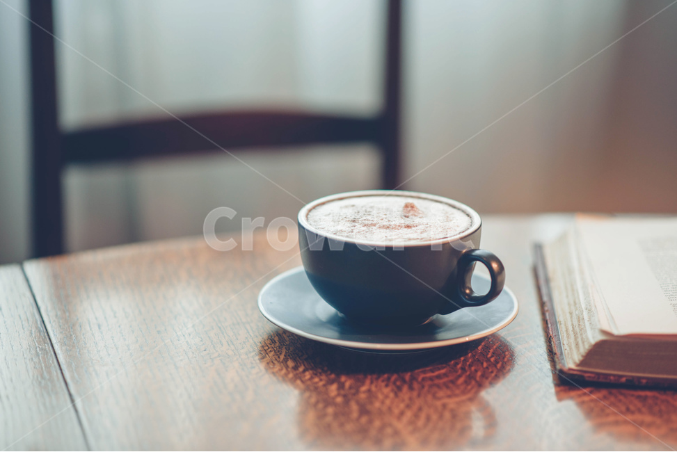 커피,coffee,카페,책,음료,먹방,cafe,감성,감성사진,커피,카페,coffee,cafe,감성,sensible,feeling