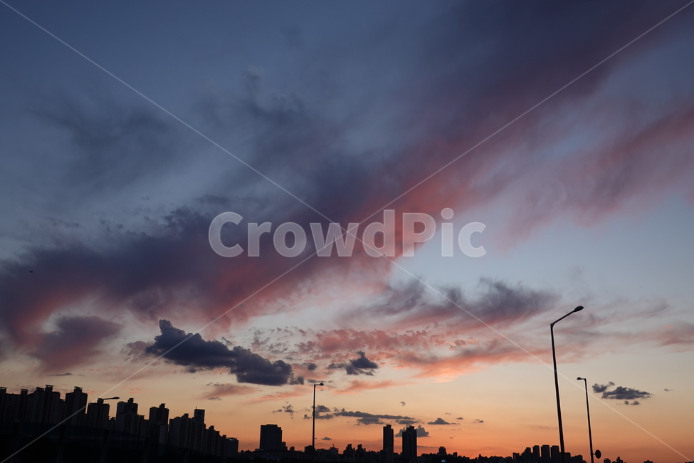 구름,하늘,sky,하늘뷰,skyview,cloud,가을하늘,도시,풍경,city,landscape,한국도시풍경,한국도시경관,korea cityscape,실루엣,그림자,silhouette,shadow,nature,자연,outdoors,옥외,weather,날씨