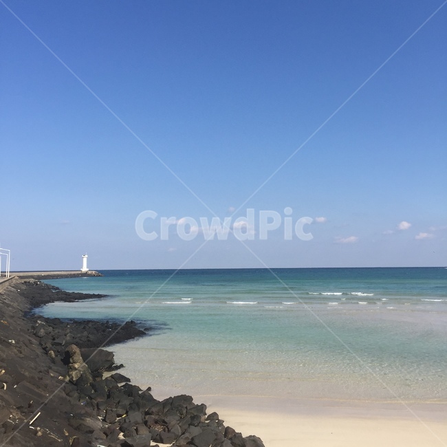 제주도,남해,풍경,하늘,바다,맑은날씨,맑은하늘,파란,해변,바닷가,방파제,맑은날,구름,배경,배경화면,파란색,초록빛,푸른바다,제주해변,협재해변,월정리,세화해변