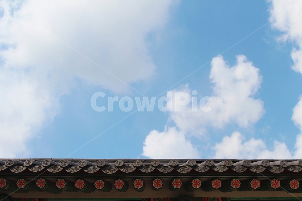한옥,지붕,하늘,구름,korea,nature,자연,한국전통,한국문화,korean traditional,korean culture,건축물,건물외관,exterior,building,structure,architecture,construction