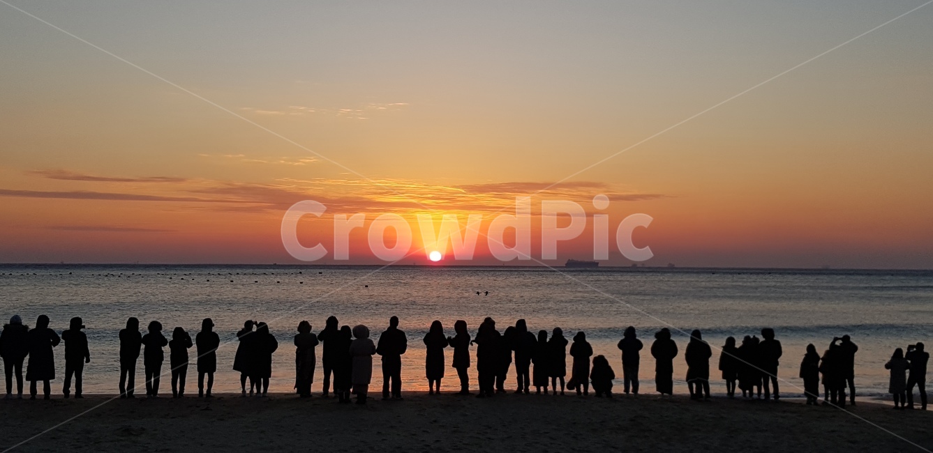 human,인간,person,사람,nature,자연,outdoors,옥외,silhouette,실루엣,dawn,새벽,sky,하늘,sunset,일몰,redsky,사람들,대중,군중,other people,crowd,인물실루엣,사람실루엣,character silhouette,human silhouette