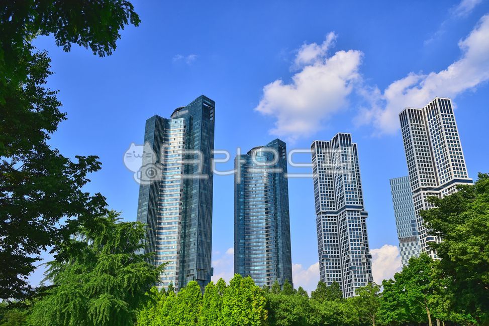 빌딩,초고층빌딩,펜트하우스,고급아파트,럭셔리아파트,주택,초고층주상복합아파트,building,건물,architecture,highrise,고층건물,city,도시,urban,도시경관,숲,환경친화적,옥외,맑음,쾌적한,쾌청,건축물,건물외관,exterior,building,structure,architecture,construction