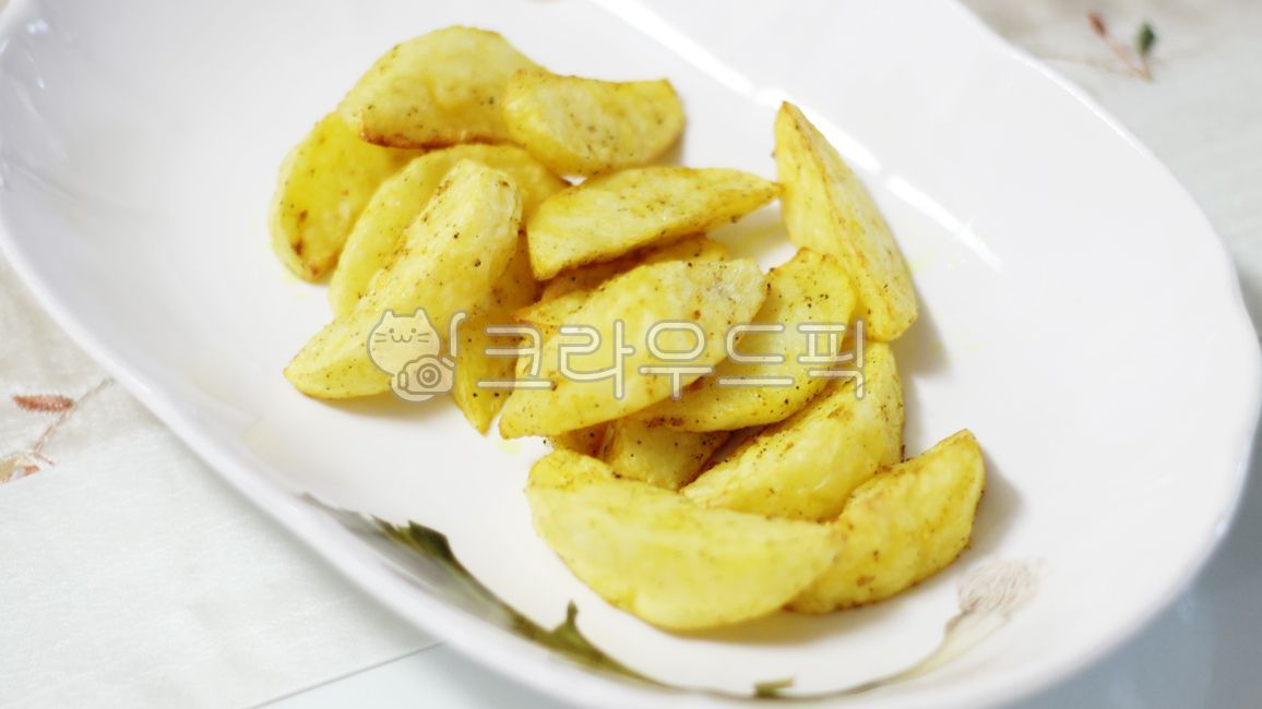 감자,potato,감자튀김,웨지감자,튀김,튀김요리,양념감자,간식,음식,food,음식,식재료,요리,food,cook,meal,dishes,food reserves