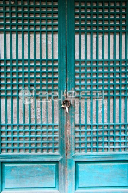door,pattern,construct,traditional door,doorknob,traditional munsal,folklore,wood,window paper,tradition,plaid,old,tree,Korean,Korean culture,Hanok,vintage,culture,muntin,After,wooden door,Korean tradition