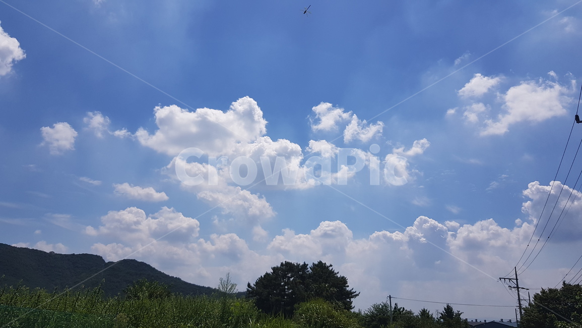 파란하늘,푸른하늘,하늘,뭉게구름,nature,자연,outdoors,옥외,sky,azuresky,하얀구름,구름,날씨,weather,적운,레저활동,leisureactivities,모험