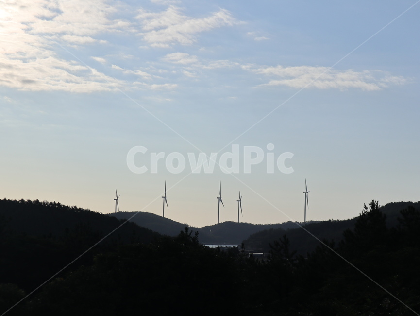 하늘,풍차,풍력발전소,windpowerplant,실루엣,산,풍경,silhouette,windmill,nature,machine,구름,자연,풍경,nature,landscape,기계,engine,엔진,motor,모터
