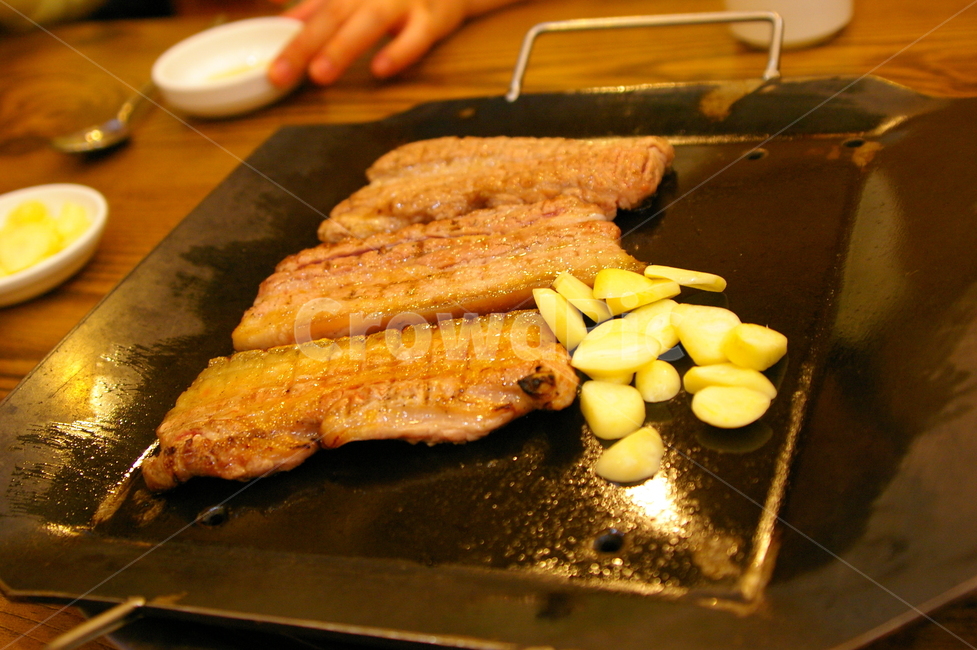 흑돼지,구이,삼겹살,흑돼지삼결살,돼지고기,불판,음식,음식,식재료,요리,food,cook,meal,dishes,food reserves,육류,고기,meat