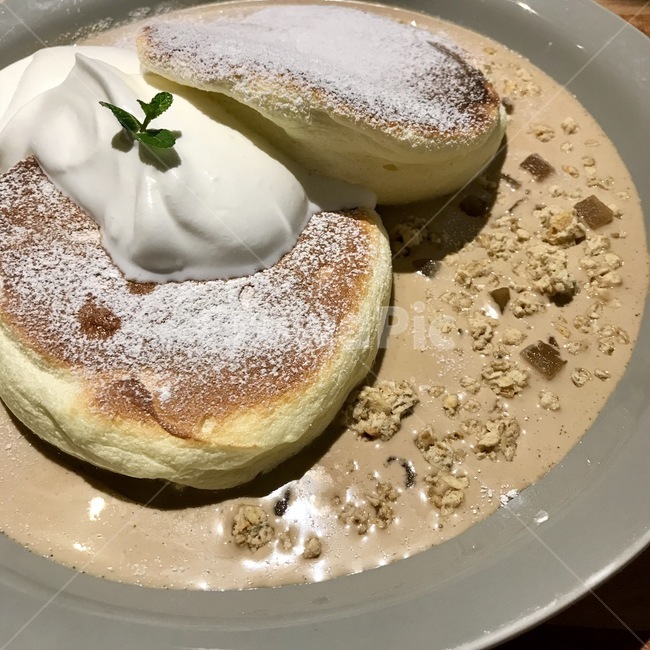 음식,음식사진,food,팬케이크,pancake,크림,맛있다,맛,빵,bread,접시,그릇,plate,plating,음식,식재료,요리,food,cook,meal,dishes,food reserves,빵,bread,디저트,간식,후식,dessert,snack