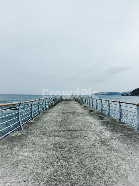 다리,바다,쌀쌀함,겨울바다,겨울