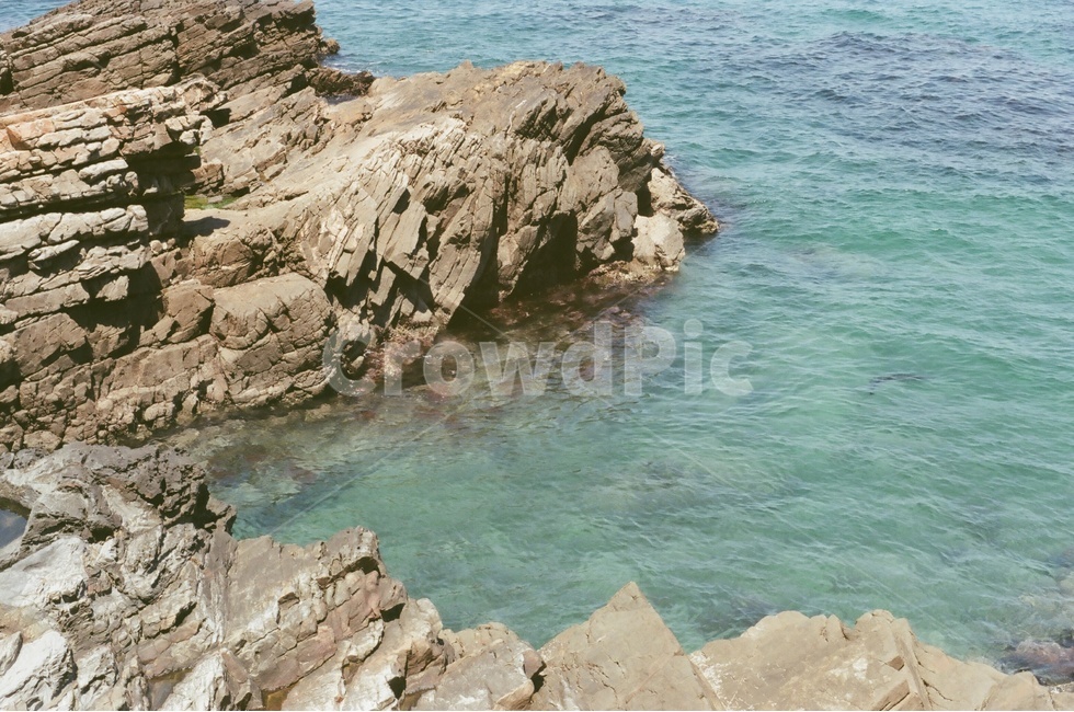 바다,색감,필름,돌,애매랄드빛,자연,풍경,nature,landscape,promontory,곶,outdoors,옥외,cliff,낭떠러지,rock,록,ocean,대양,sea,water,물,shoreline,해안선,land,땅