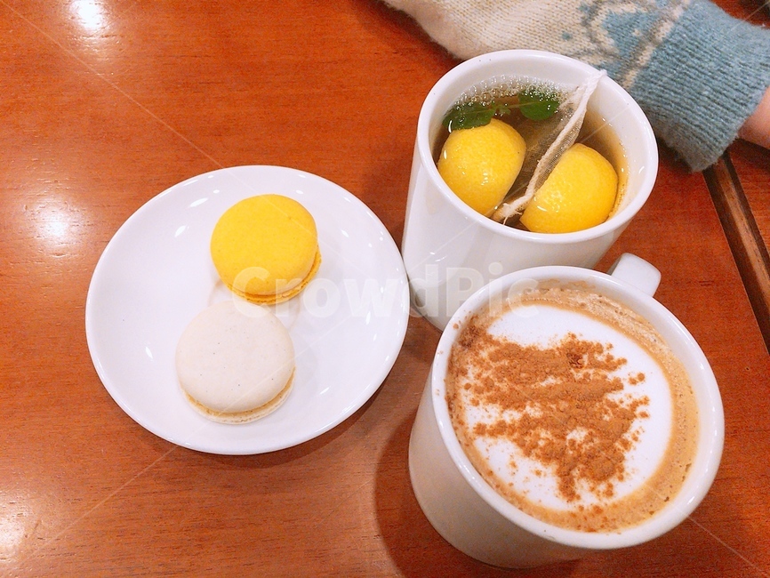 food,음식,마카롱,커피,레몬티,tea,macaron,coffee,라떼,latte,drink,디저트,dessert,후식,마실것,음료