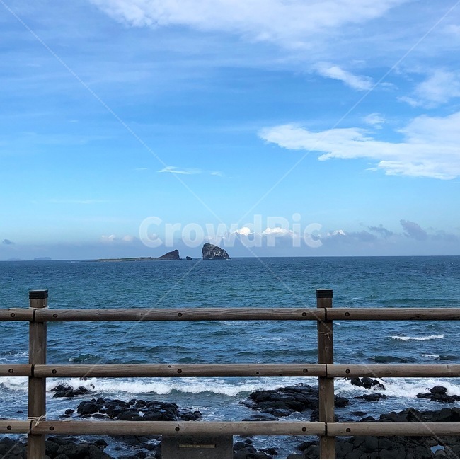 railing,난간,바다,제주도바다,제주바다,파란바다,하늘,sea,ocean,자연,풍경,nature,landscape