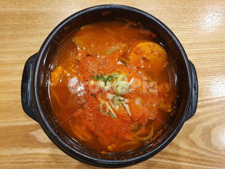 음식,food,요리,meal,식사,dish,사발,알탕,뚝배기,매운음식,음식,식재료,요리,food,cook,meal,dishes,food reserves