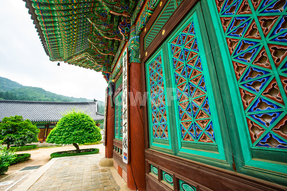 월정사,종교,절,건물,강원도,평창군,한국전통,한국문화,korean traditional,korean culture,건축물,건물외관,exterior,building,structure,architecture,construction