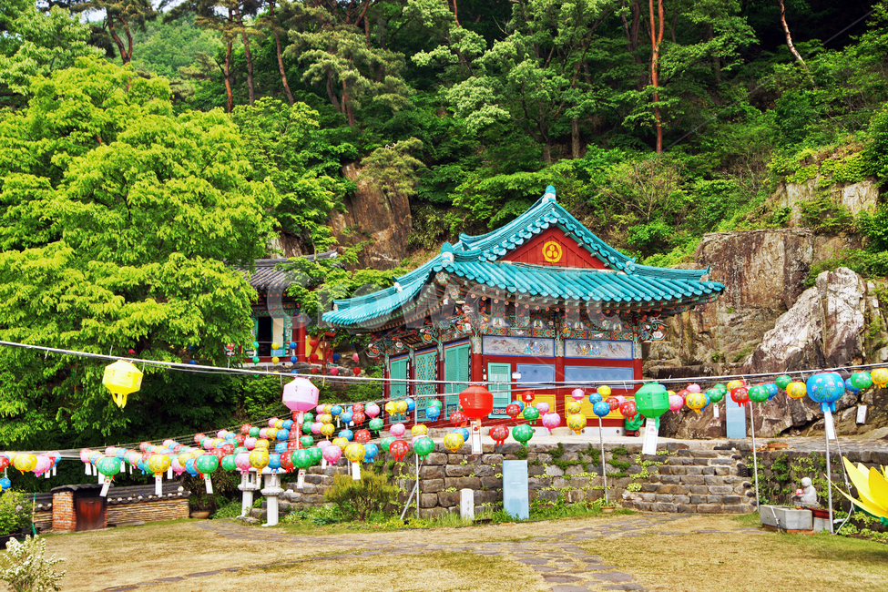 성불사,천안,태조산,사찰,문화재자료,도선국사,대웅전,연등,신록,계절,한국전통,한국문화,korean traditional,korean culture,건축물,건물외관,exterior,building,structure,architecture,construction