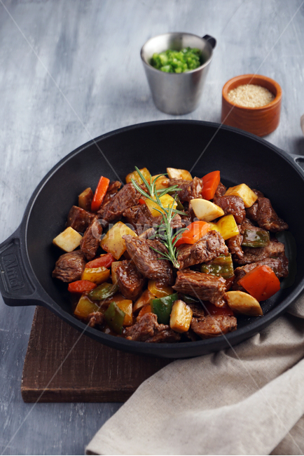 요리,음식,stew,스튜,찹스테이크,스테이크,choppedsteak,steak,chopsteak,foodstyling,dish,meal,식사,음식,식재료,요리,food,cook,meal,dishes,food reserves,육류,고기,meat