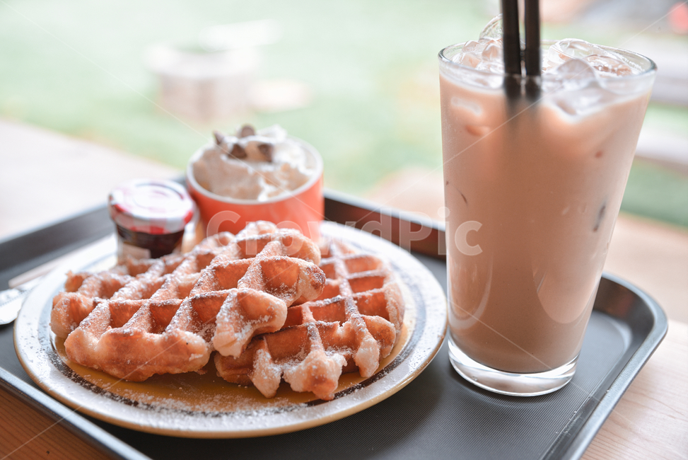 카페,커피,음식,와플,간식,크림,잼,단거,식욕,cafe,food,snack,waffle,음식,식재료,요리,food,cook,meal,dishes,food reserves,디저트,간식,후식,dessert,snack,감성,sensible,feeling