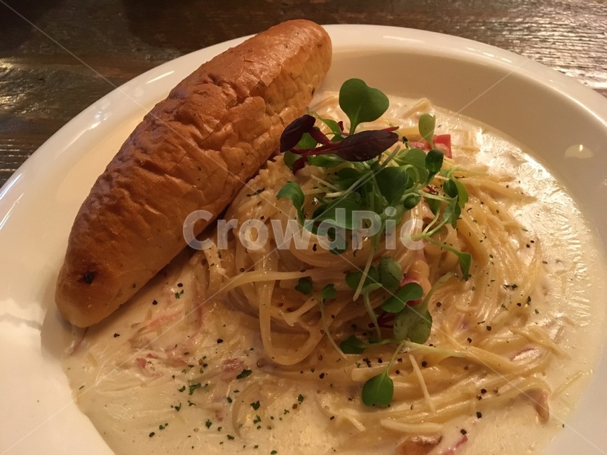 서양요리,이탈리아요리,파스타,크림파스타,빵,식전빵,pasta,음식,식재료,요리,food,cook,meal,dishes,food reserves,양식,서양음식,서양요리,western food,western dishes,western meal,western cook