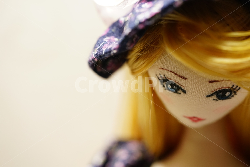 인형,여인,여자,여성,소품,작품,doll,표정,미소,드레스인형,얼굴,접사,만들기,제작,솜씨,손재주,핸드메이드,느낌,감성,감성사진,예술,art,사물,물건,오브젝트,thing,object,matter
