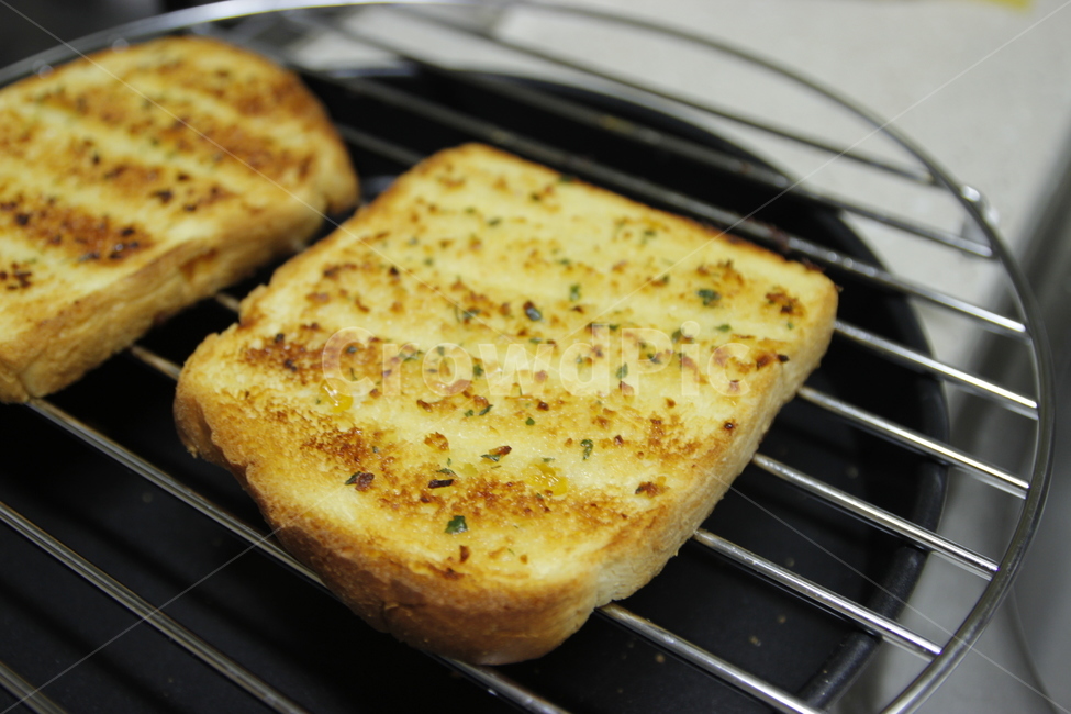 오븐,오븐요리,마늘빵,빵,토스트,굽다,음식,식재료,요리,food,cook,meal,dishes,food reserves,빵,bread