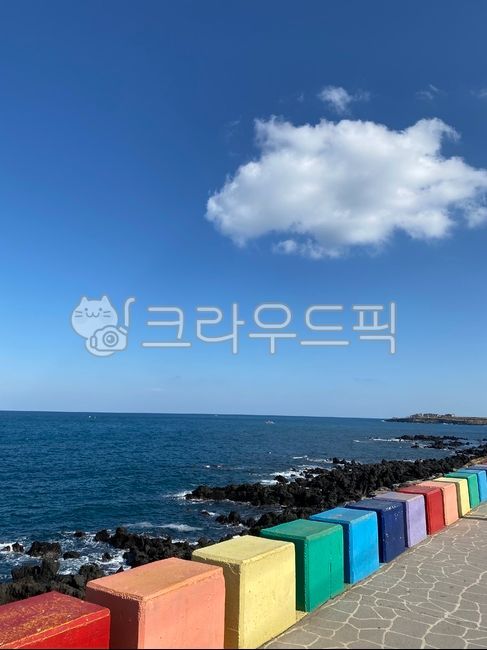 Jeju,jeju island,Dodudong Rainbow Coastal Road,sea,cloud,rainbow coastal road,road,cumulus,weather,sky,sidewalk,nature,coastal road,walkway,water,horizon,jejudo,outdoors,ocean,jeju