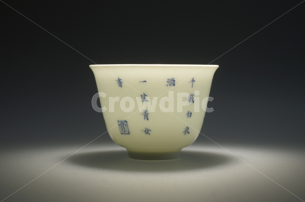 중국도자기,청대자기,강희오채,두채,12화신배,예술,art,사물,물건,오브젝트,thing,object,matter